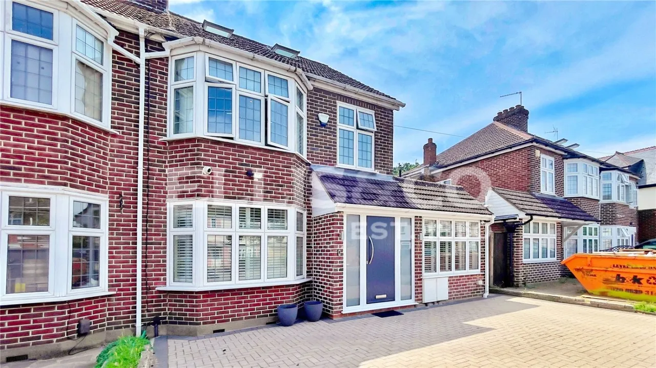 Elm Avenue, Eastcote, HA4, photo 27