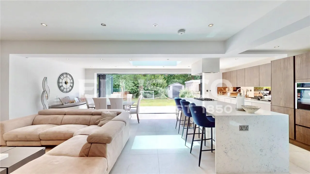 Elm Avenue, Eastcote, HA4, photo 5