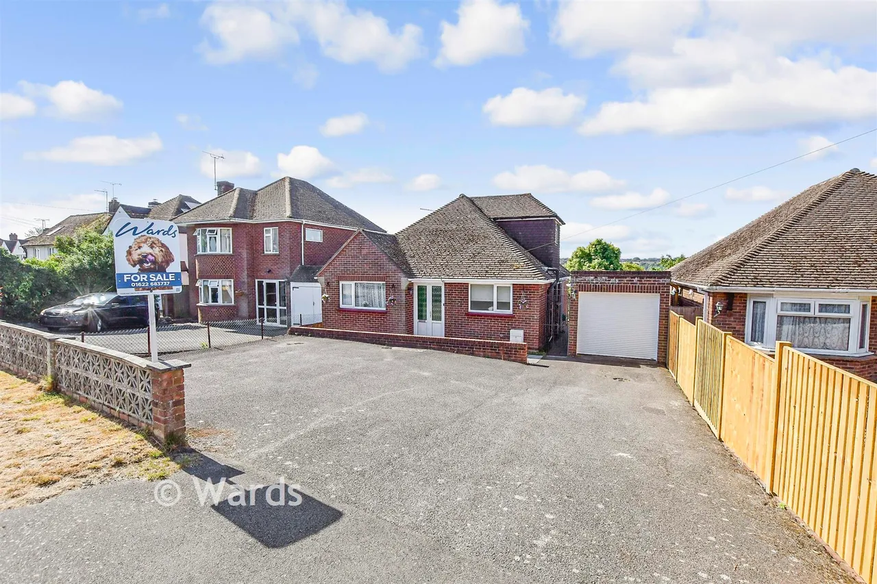 4 bed chalet for sale, Glebe Lane, Maidstone, ME16