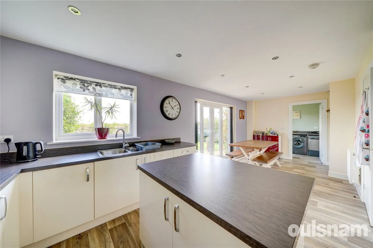 Bruton Avenue, Copcut, Droitwich, Worcestershire, WR9 7TE, photo 8