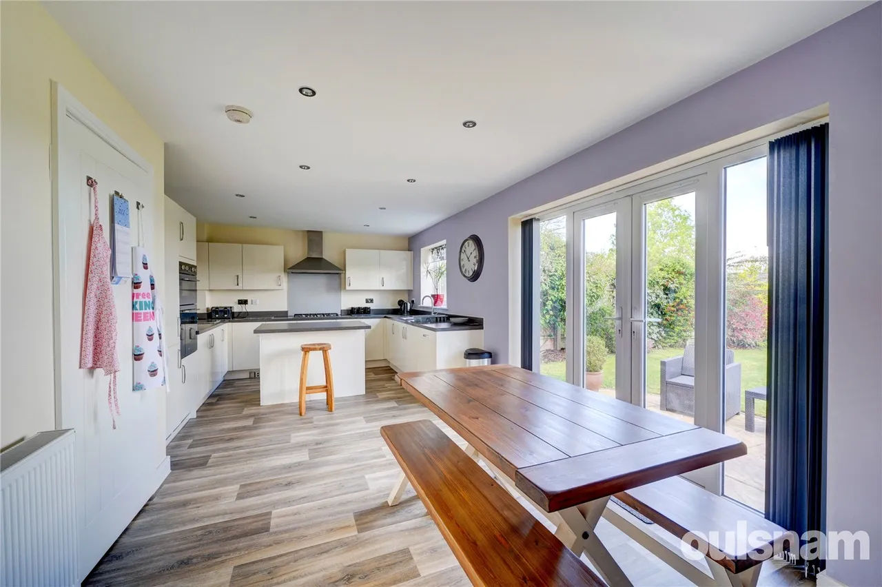 Bruton Avenue, Copcut, Droitwich, Worcestershire, WR9 7TE, photo 4