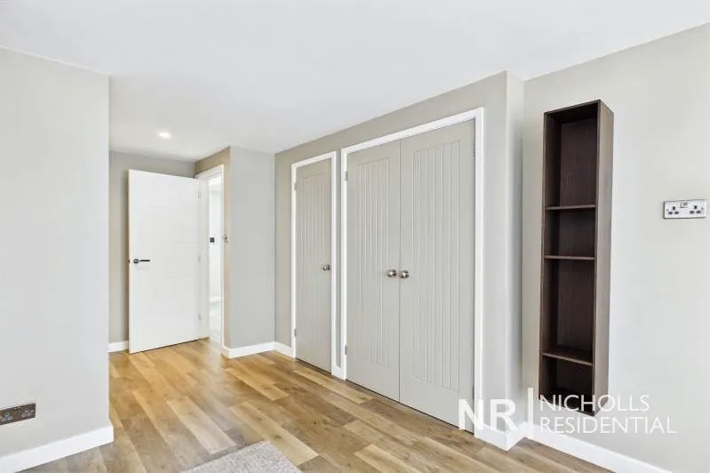 New Road, Horsham, RH13, photo 18