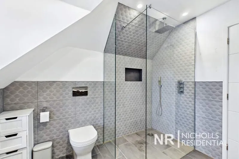 New Road, Horsham, RH13, photo 29