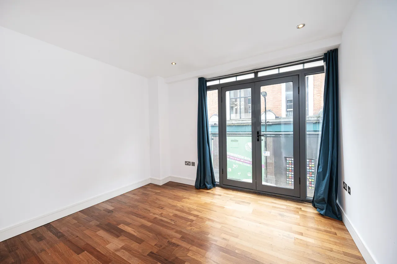 Flat 1, 38-39 Hoxton Square, London, photo 6