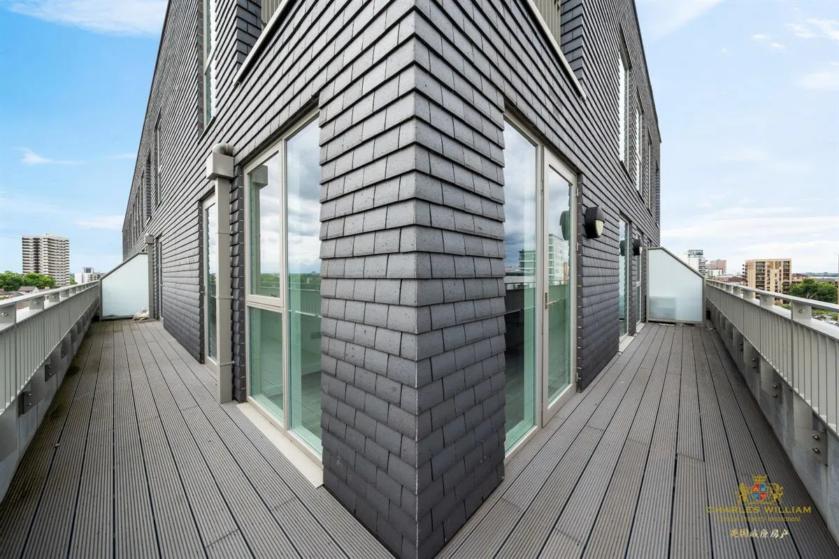 Explorer's Wharf, photo 4
