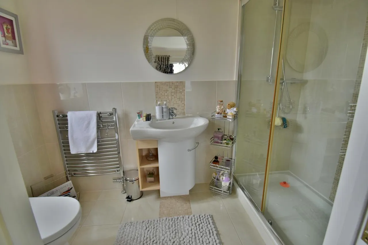 The Oaks, BH22, photo 20
