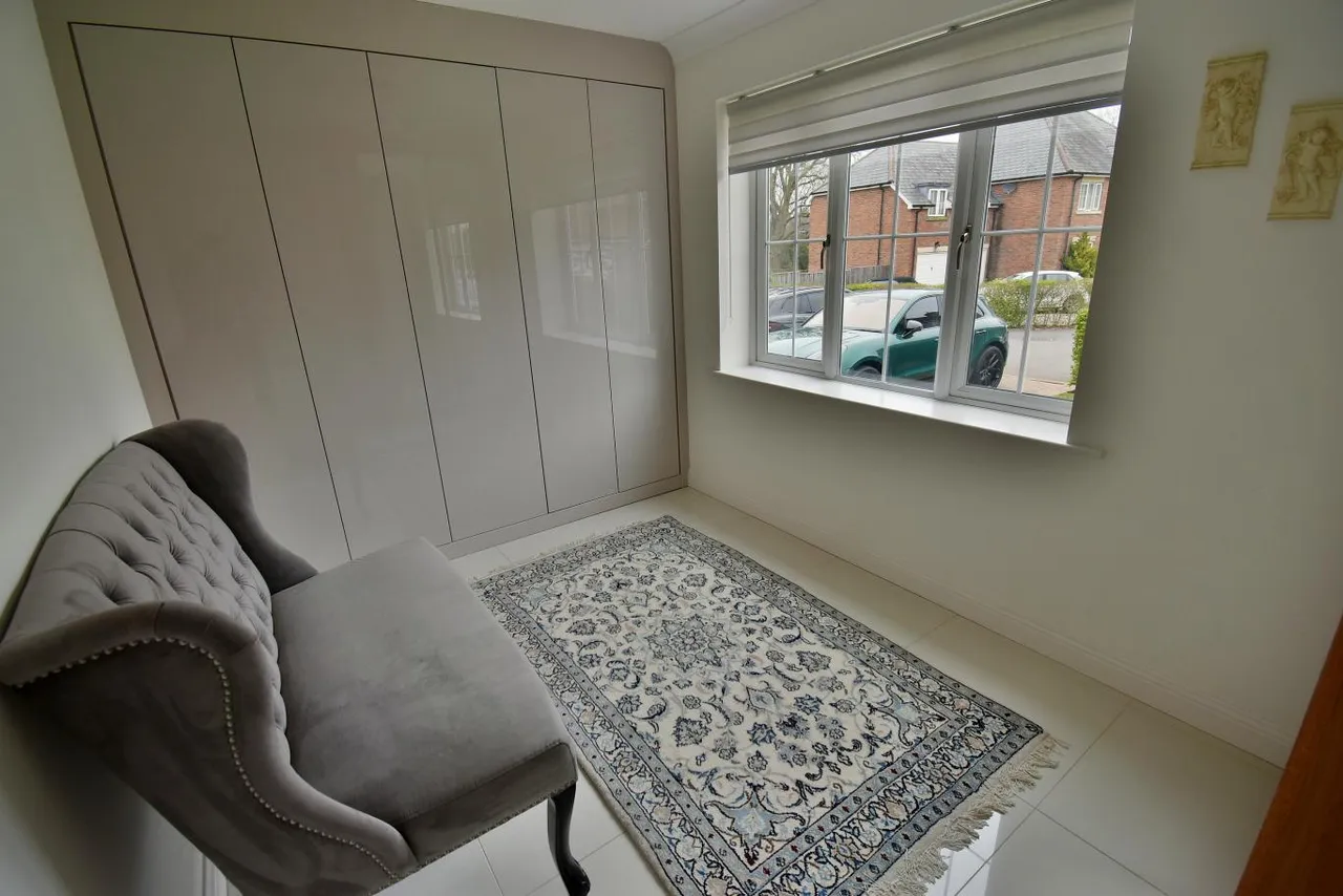 The Oaks, BH22, photo 11