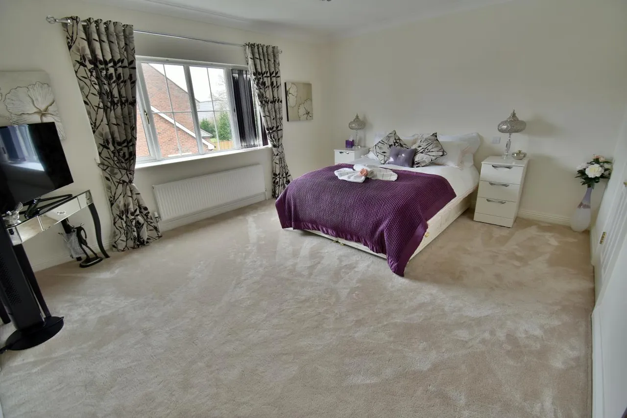 The Oaks, BH22, photo 19