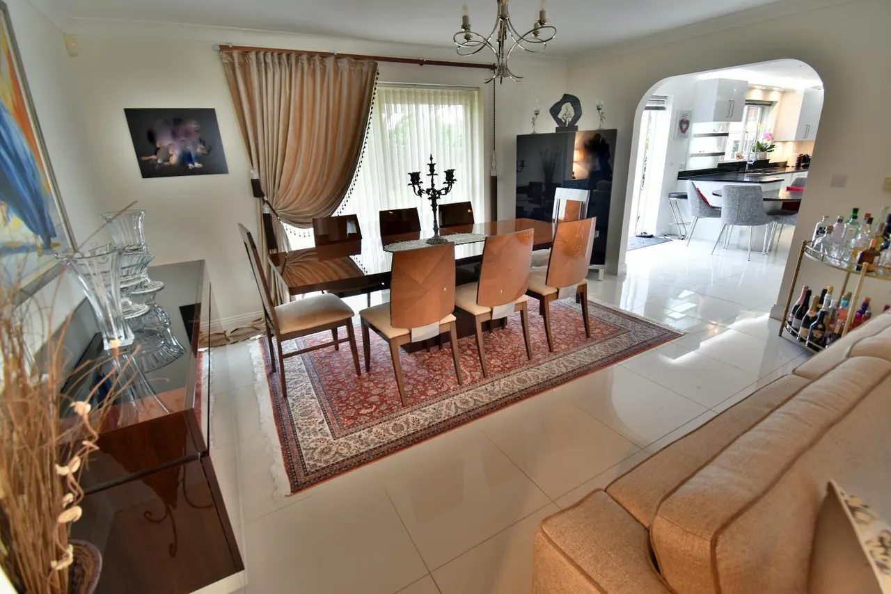 The Oaks, BH22, photo 7
