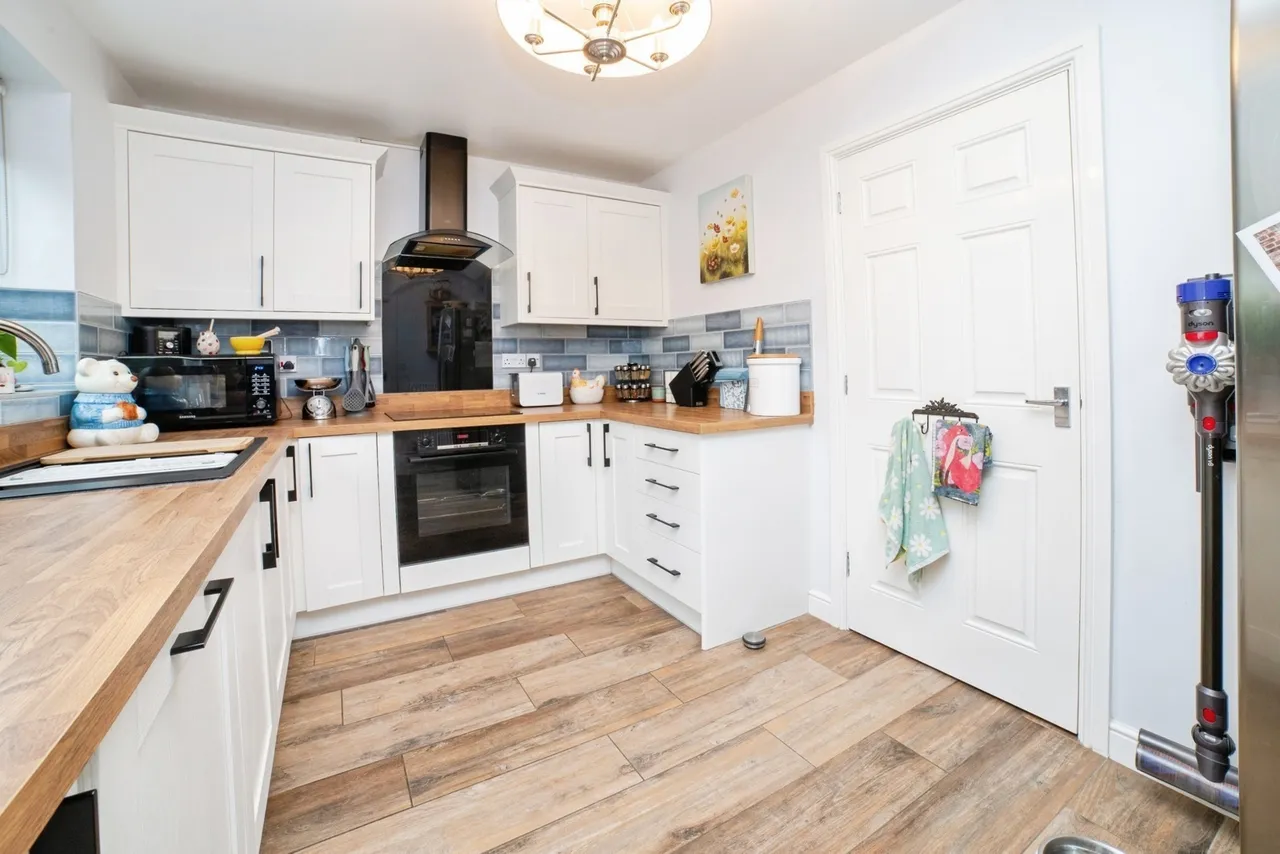 Thornhill Drive, ALFRETON, Derbyshire, DE55, photo 8
