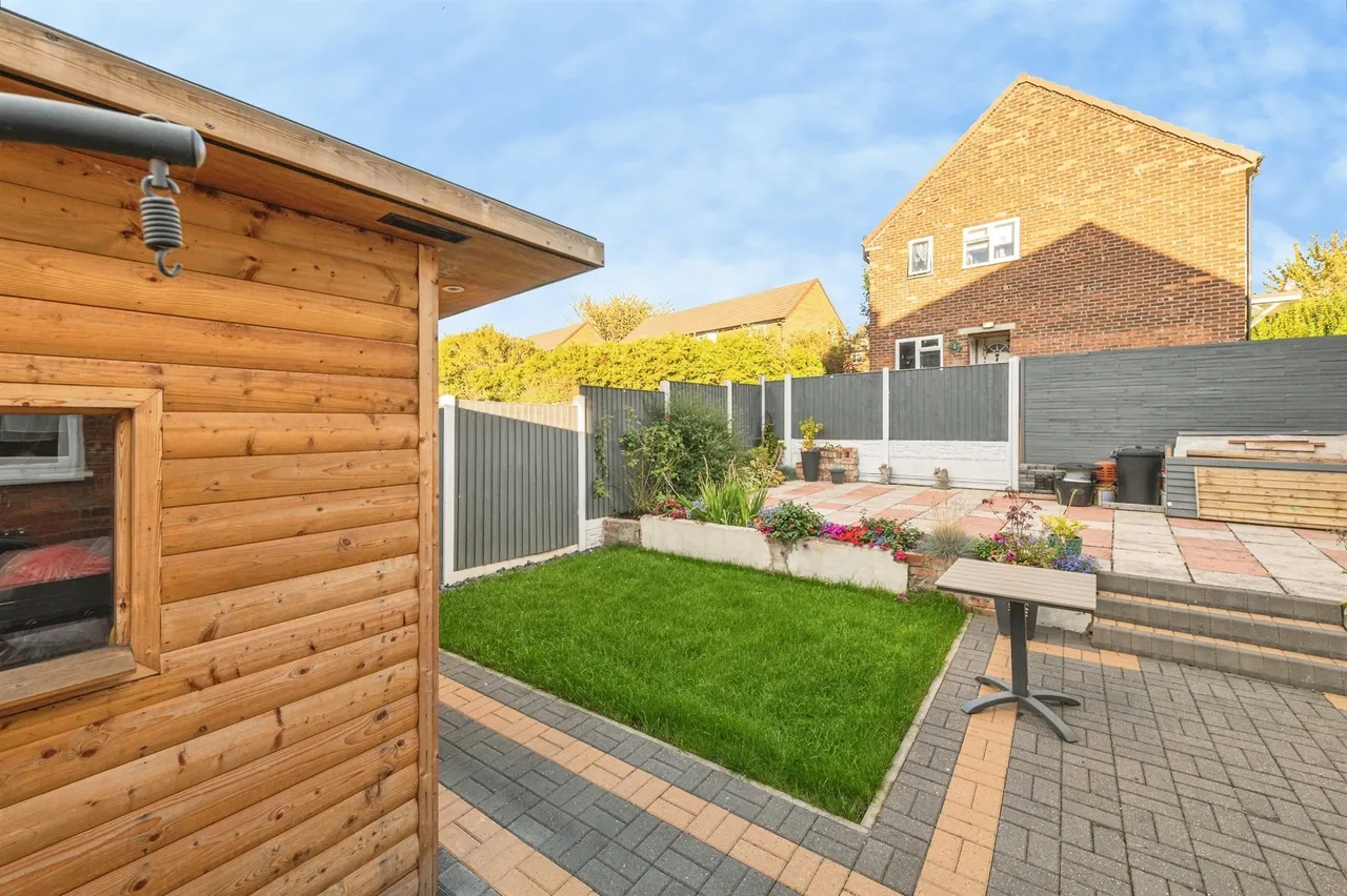 Princess Road, Chickenley, WF12, photo 13