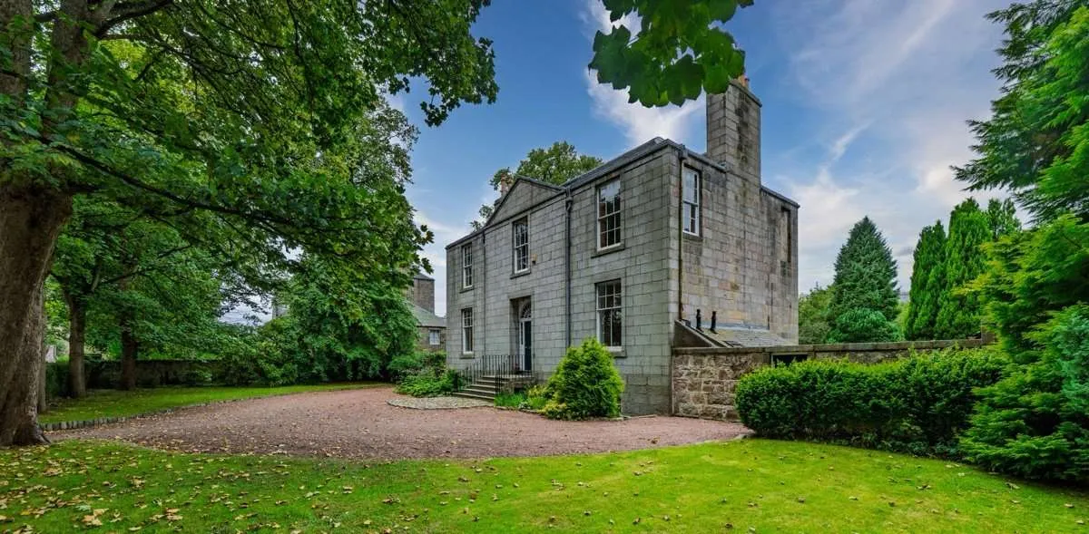 8 The Chanonry, Old Aberdeen, Aberdeen, AB24 1RN, photo 2