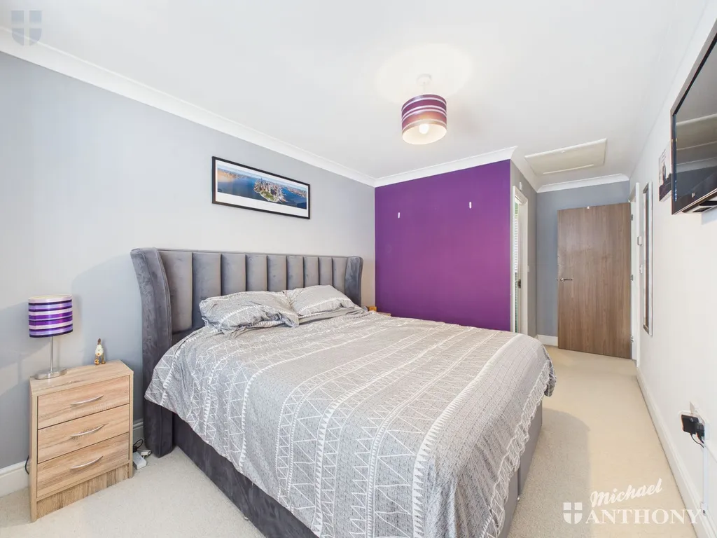Greensleeves Drive, Aylesbury, HP18 0GF, photo 8