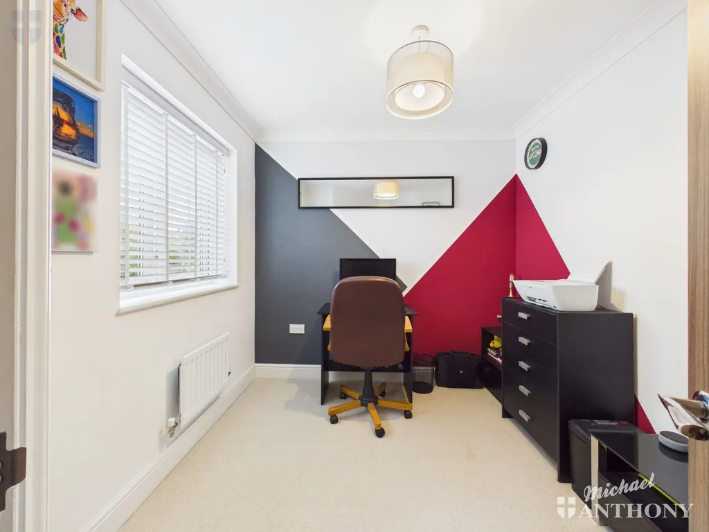 Greensleeves Drive, Aylesbury, HP18 0GF, photo 15