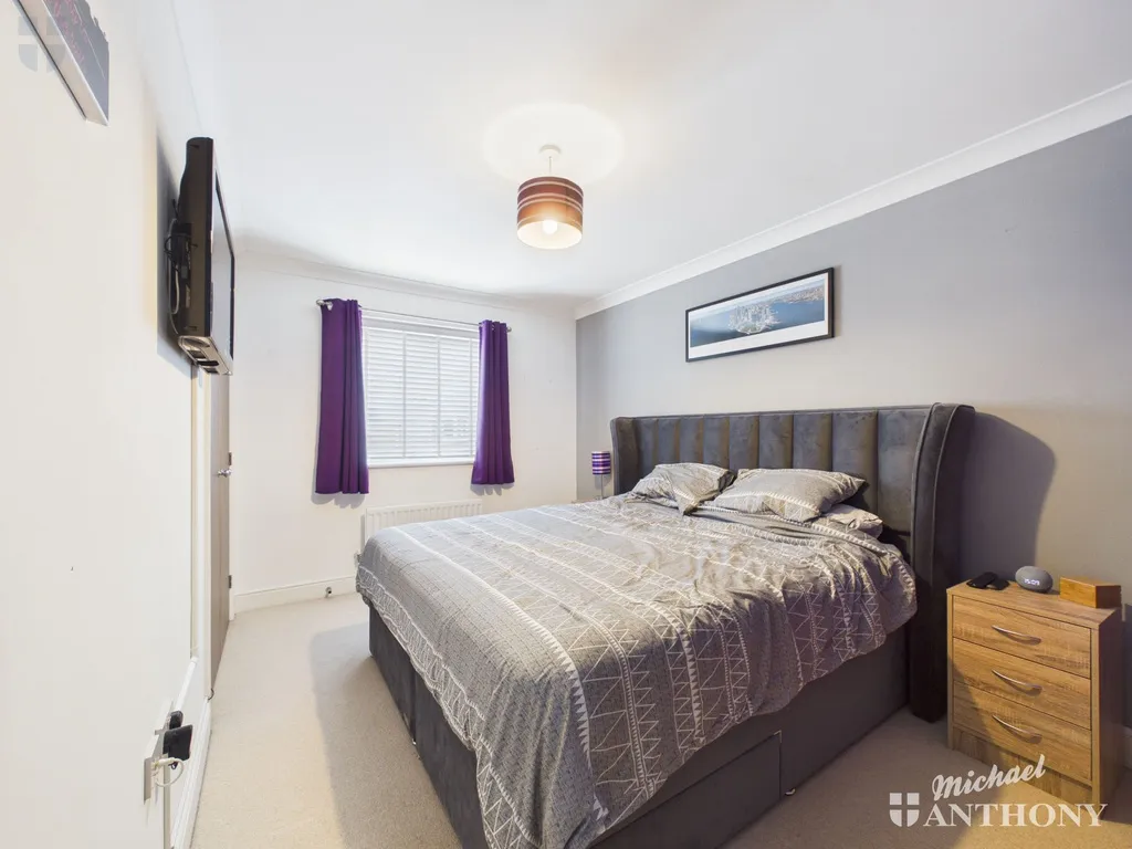 Greensleeves Drive, Aylesbury, HP18 0GF, photo 11