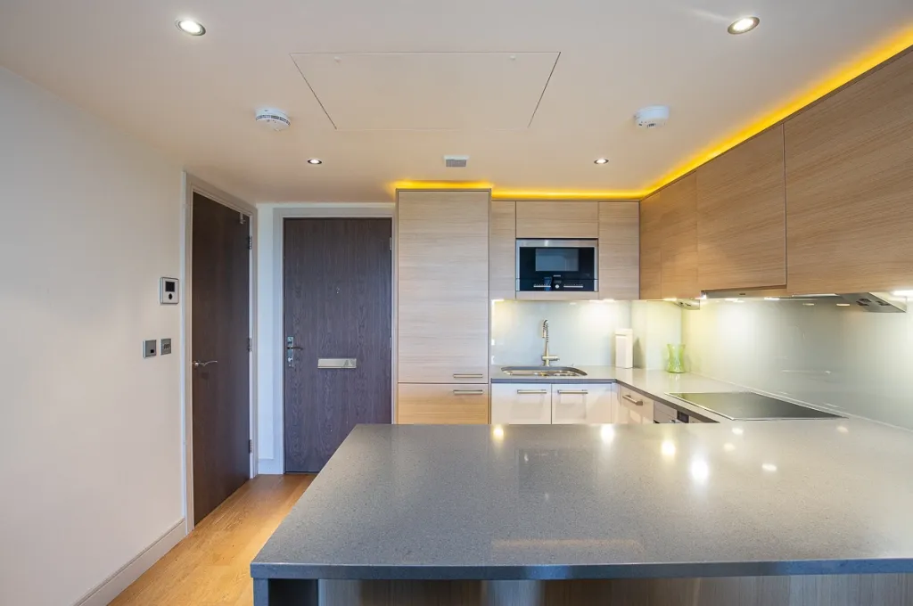 Townmead Road, Imperial Wharf, SW6, photo 13