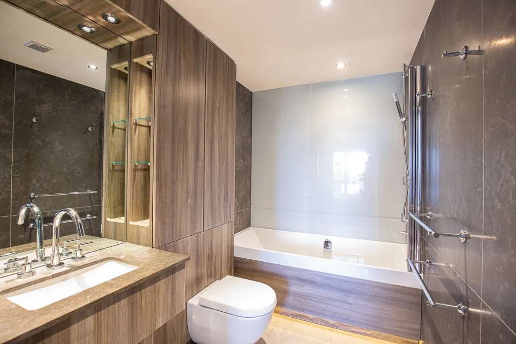 Townmead Road, Imperial Wharf, SW6, photo 6