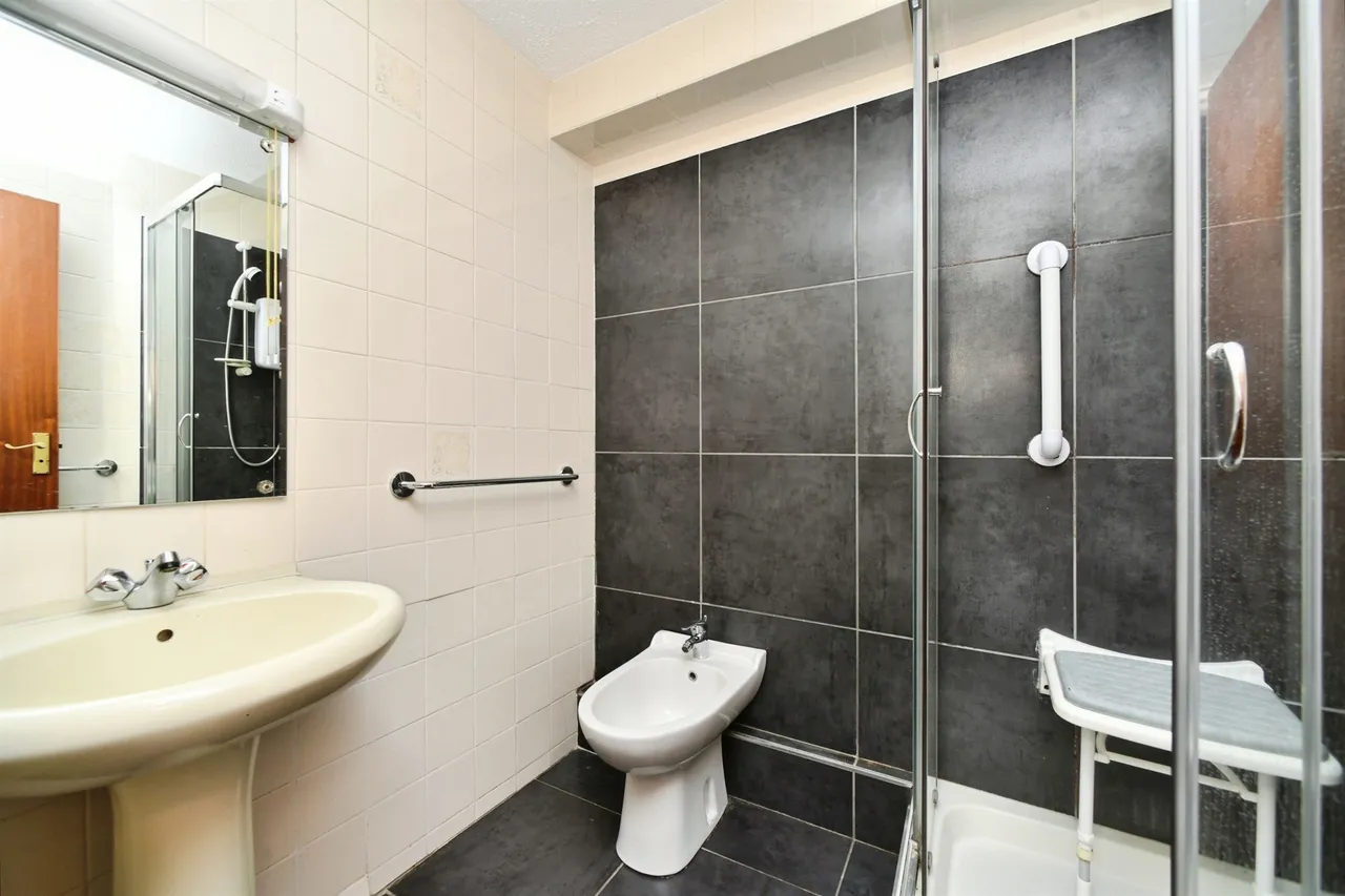 Henley Road, Brighton, photo 6
