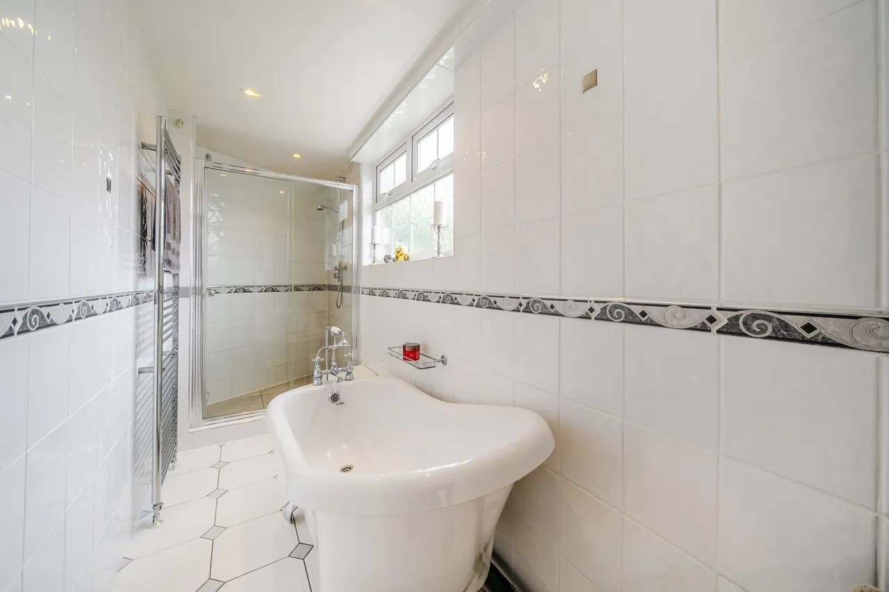 Sparrows Lane, SE9, photo 9
