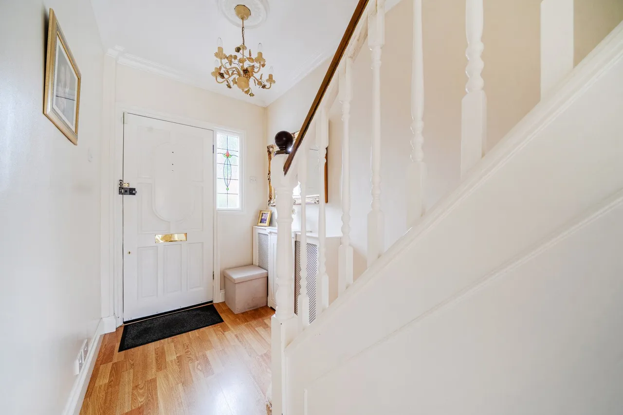 Sparrows Lane, SE9, photo 15