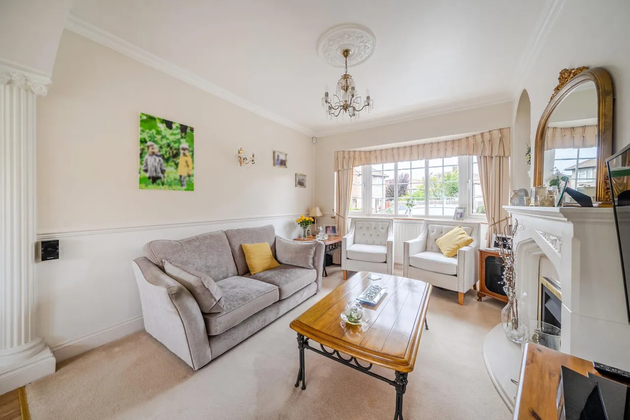 Sparrows Lane, SE9, photo 15