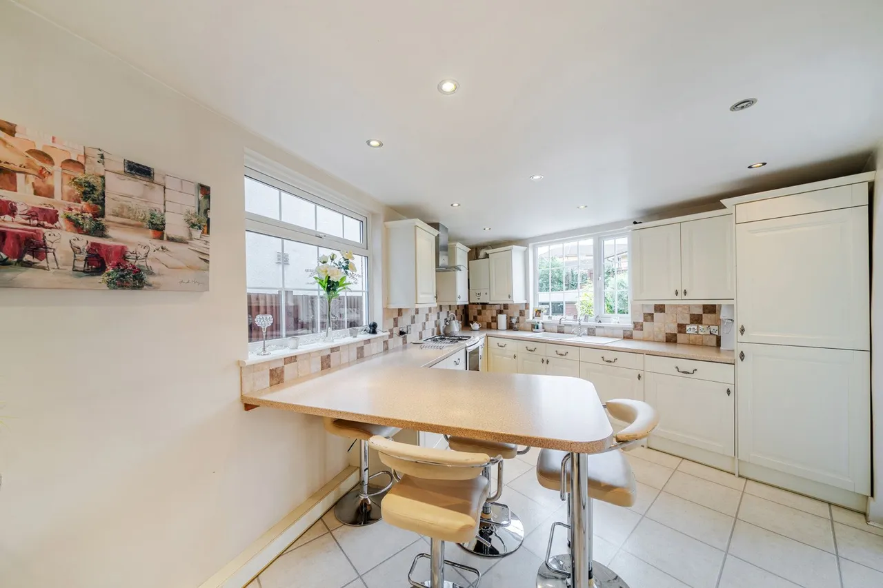 Sparrows Lane, SE9, photo 12