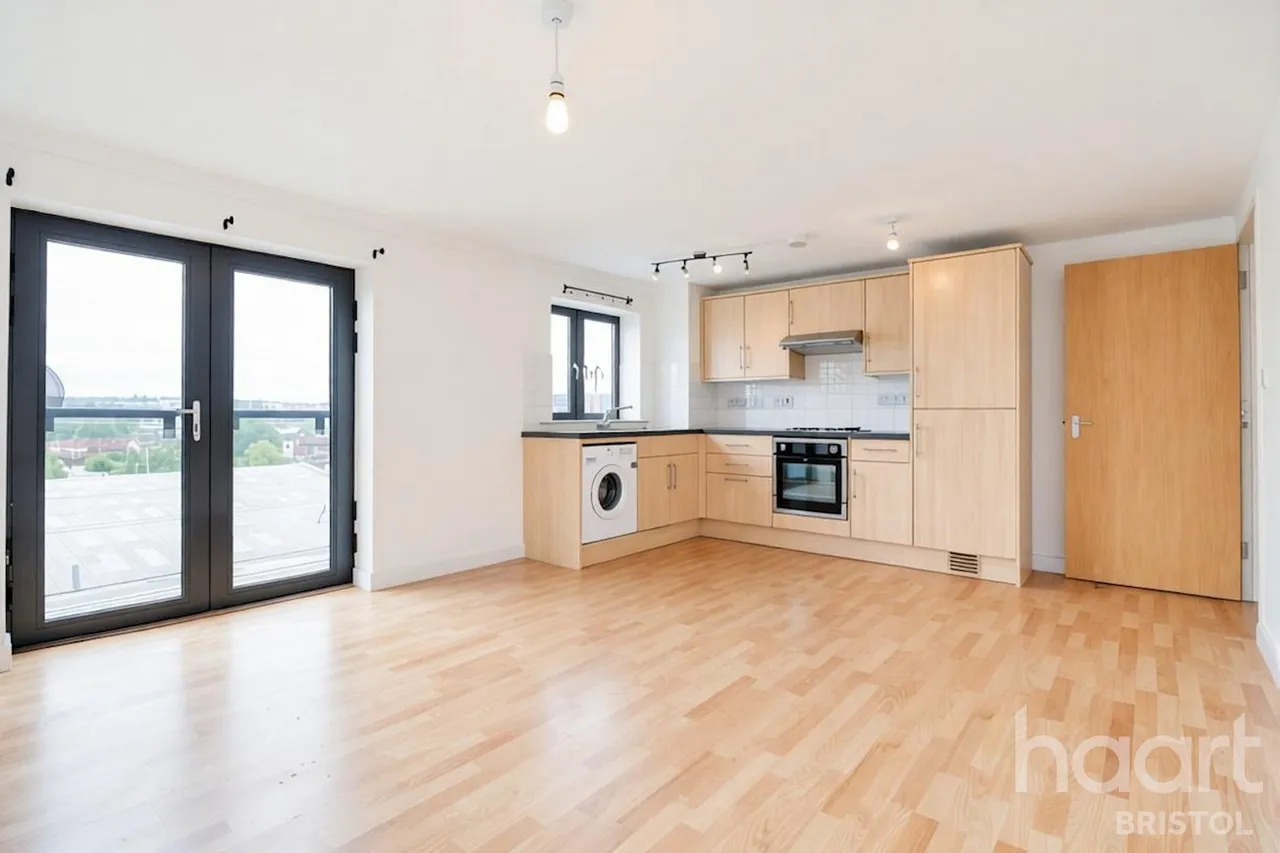 Waterloo Road, Bristol, BS2, photo 3