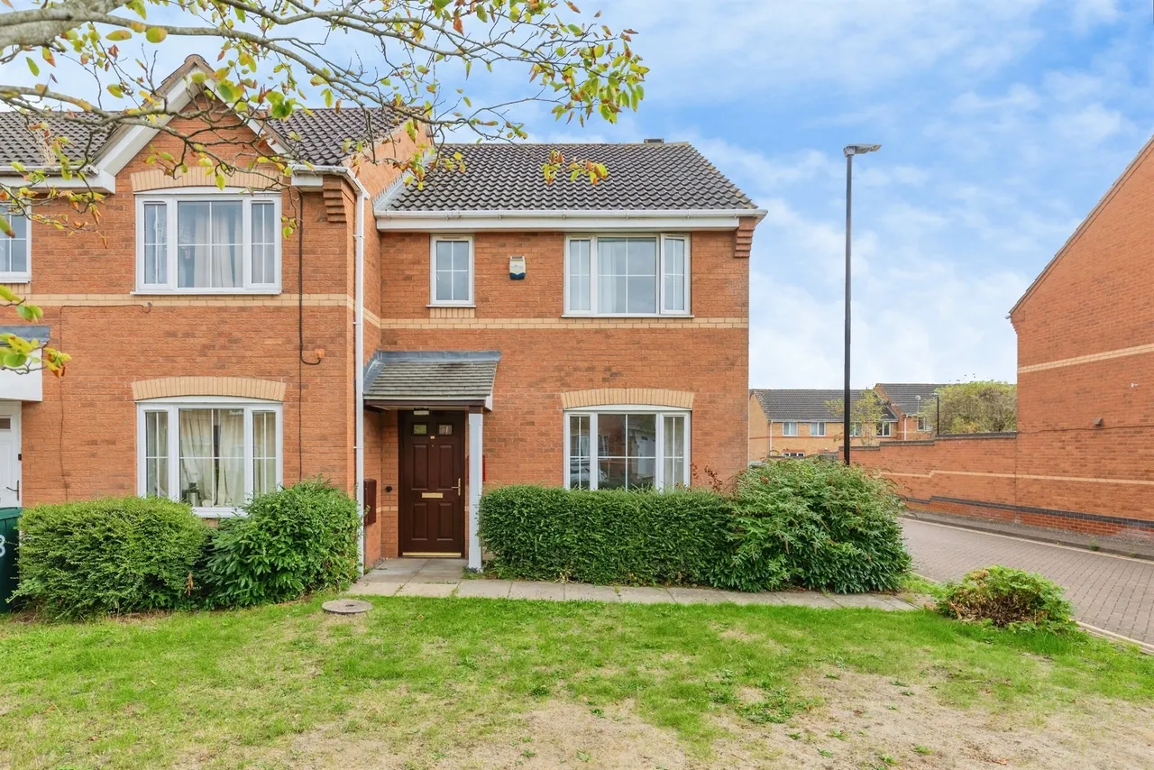 3 bed house for sale — Furlong Road, Coventry