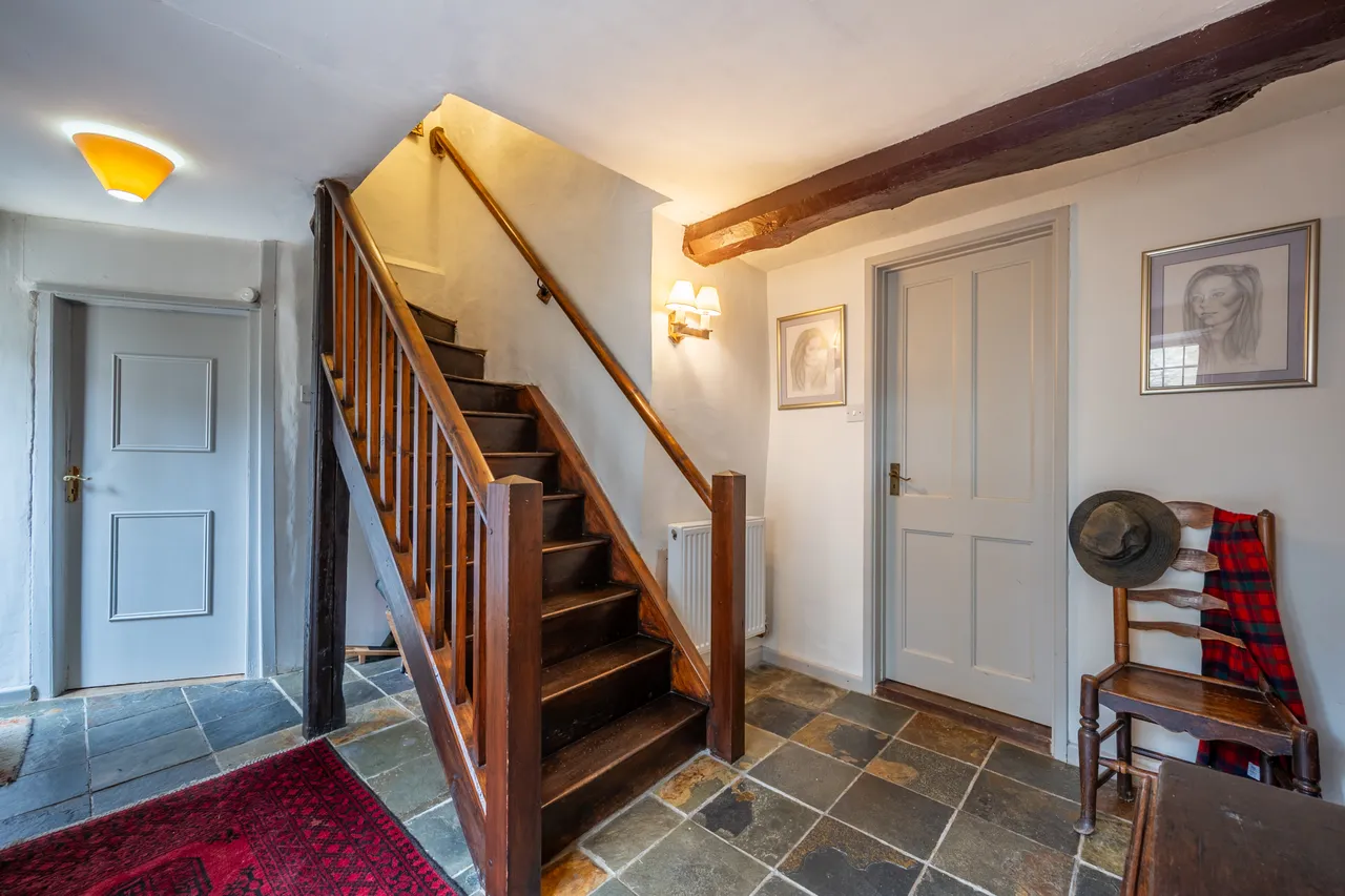 The Square, Aynho, OX17, photo 12