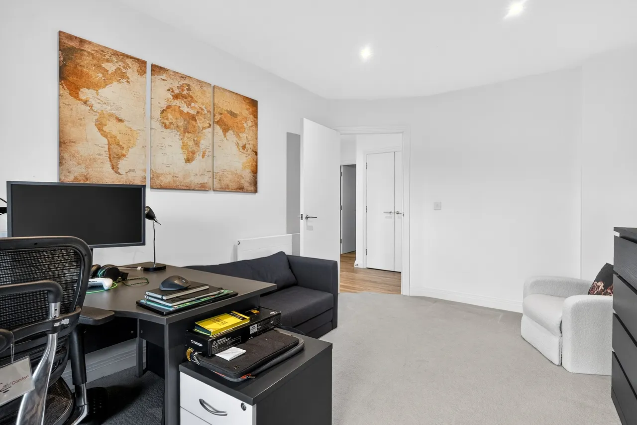 3 Scena Way, London, photo 12
