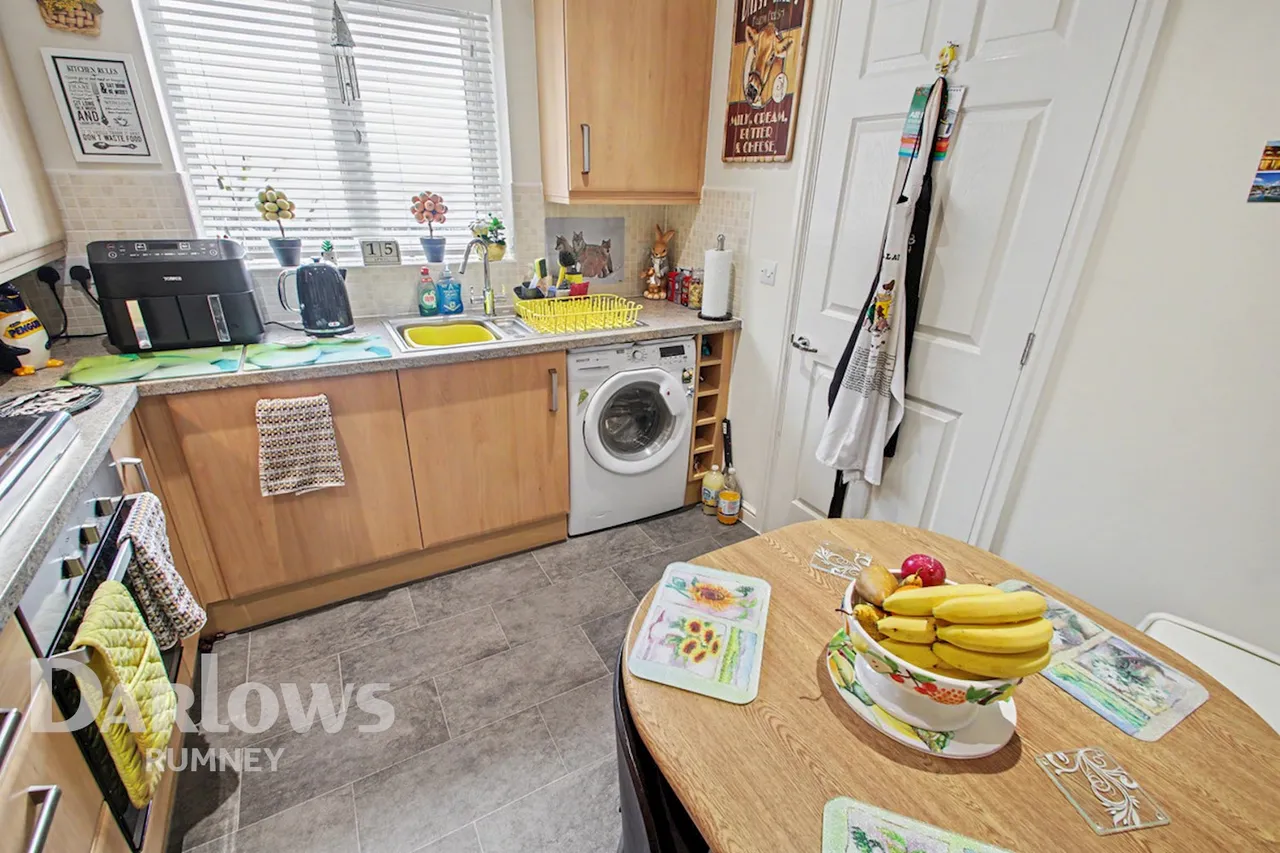 Caer Castell Place, Cardiff, photo 5