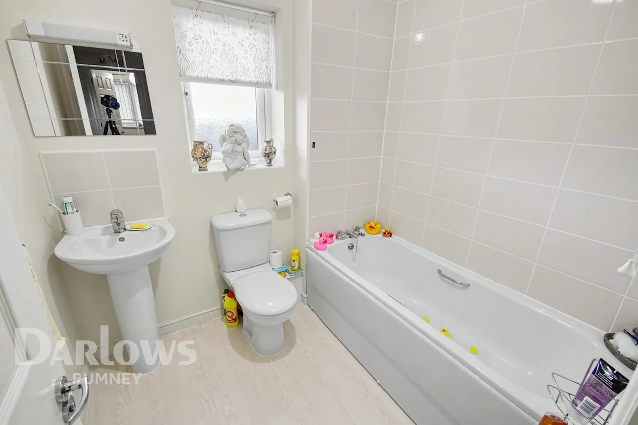 Caer Castell Place, Cardiff, photo 16