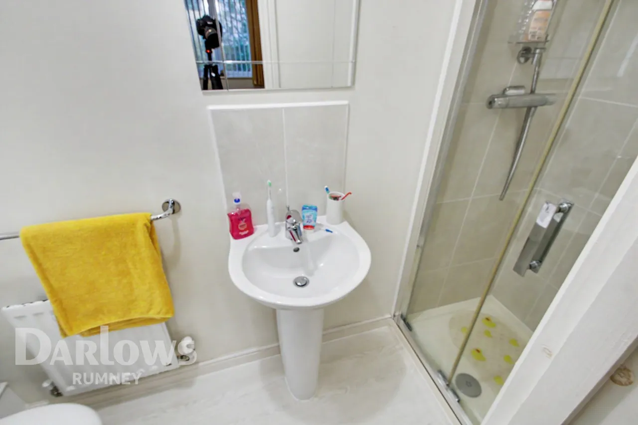 Caer Castell Place, Cardiff, photo 12
