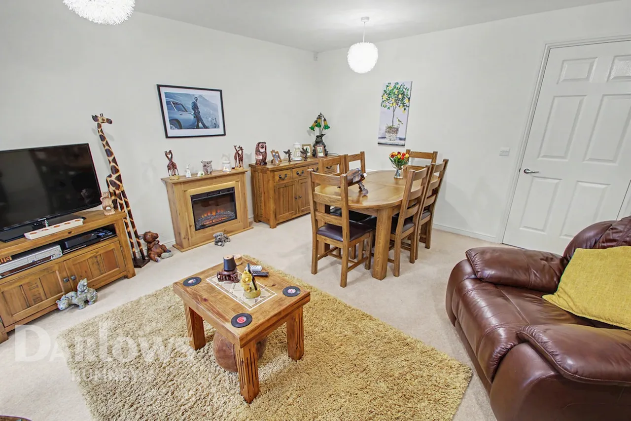 3 bed house for sale, Caer Castell Place, Cardiff