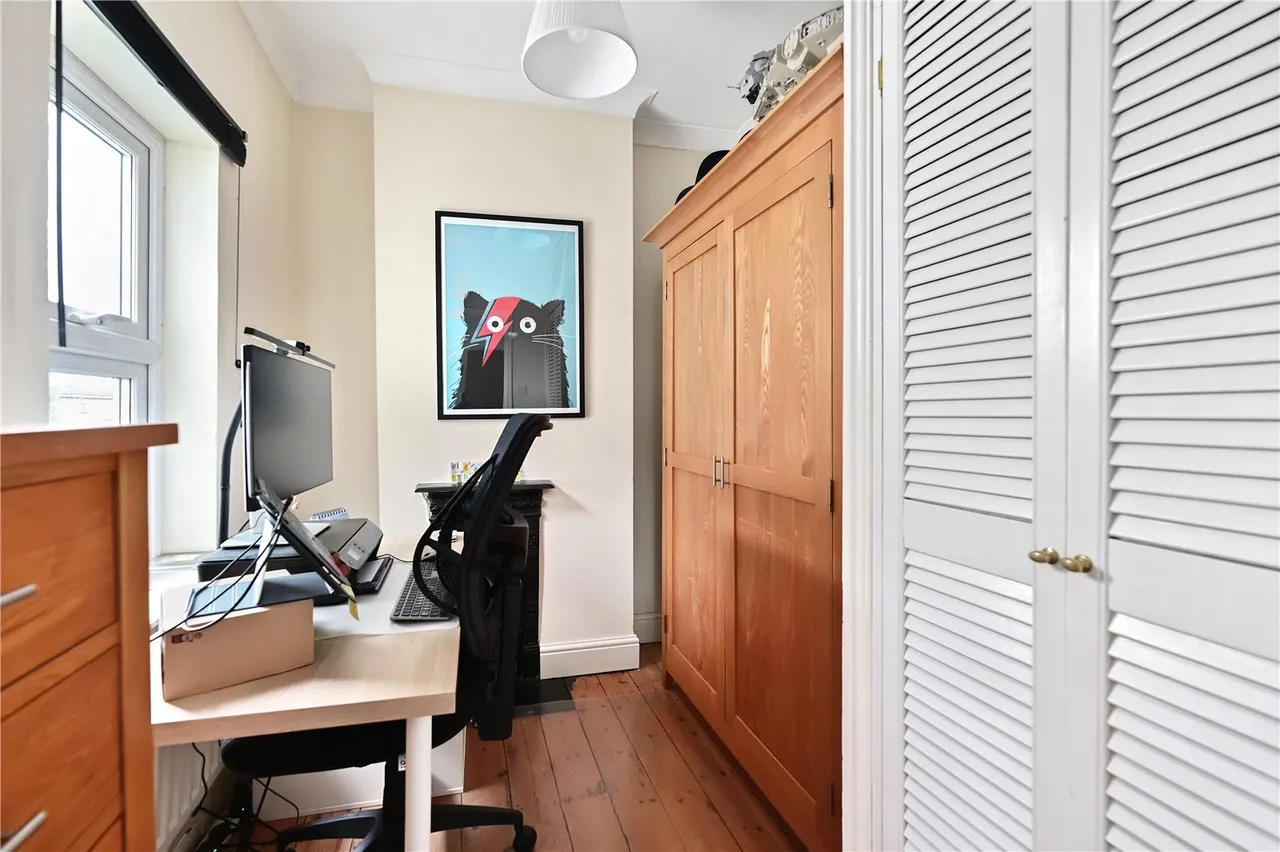Salisbury Grove, Mytchett, Camberley, Surrey, GU16 6DA, photo 13
