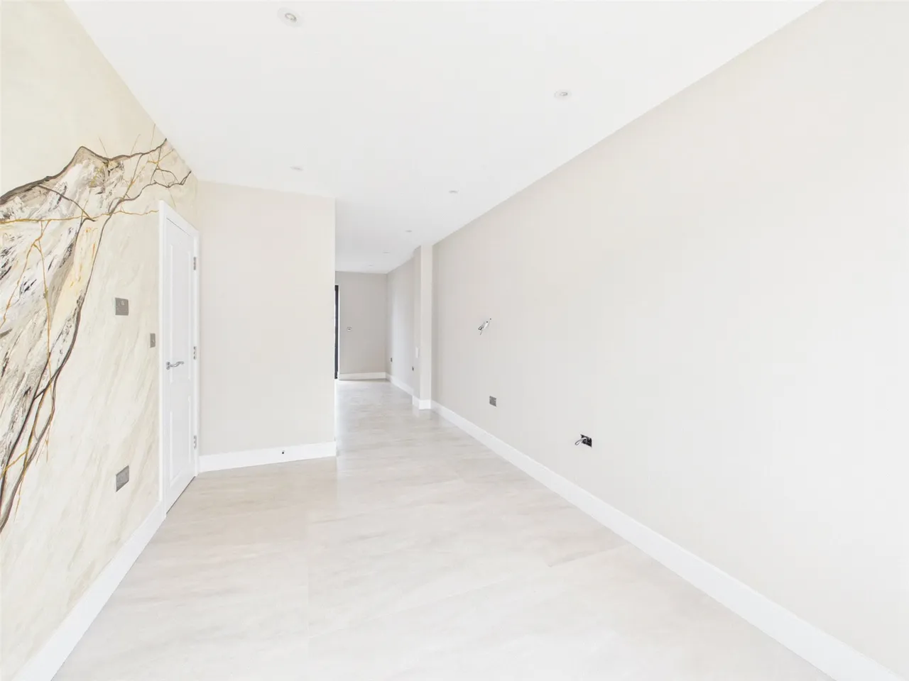 Field Road, Feltham, TW14, photo 8