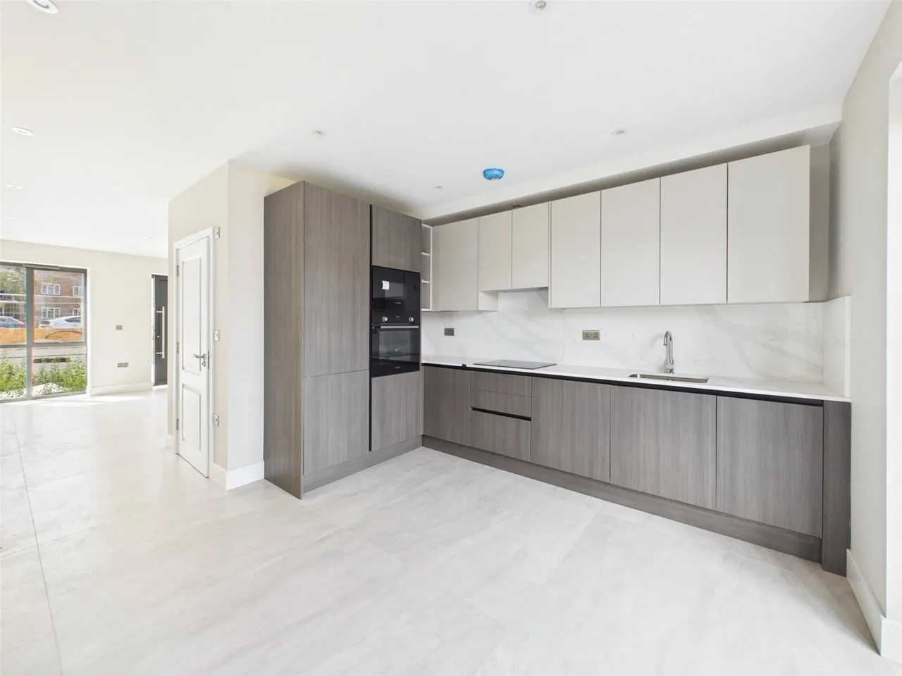 Field Road, Feltham, TW14, photo 5