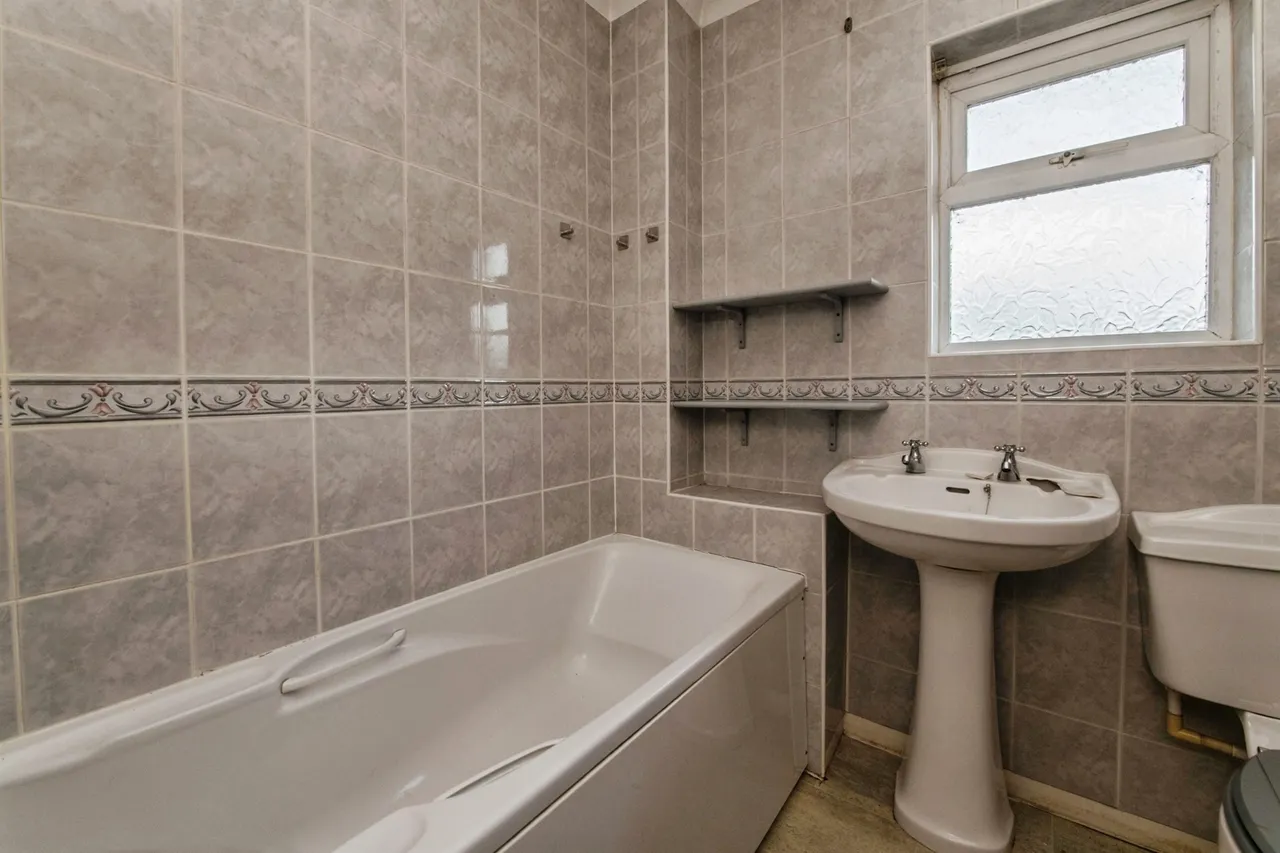 North Street, Axminster, EX13, photo 5