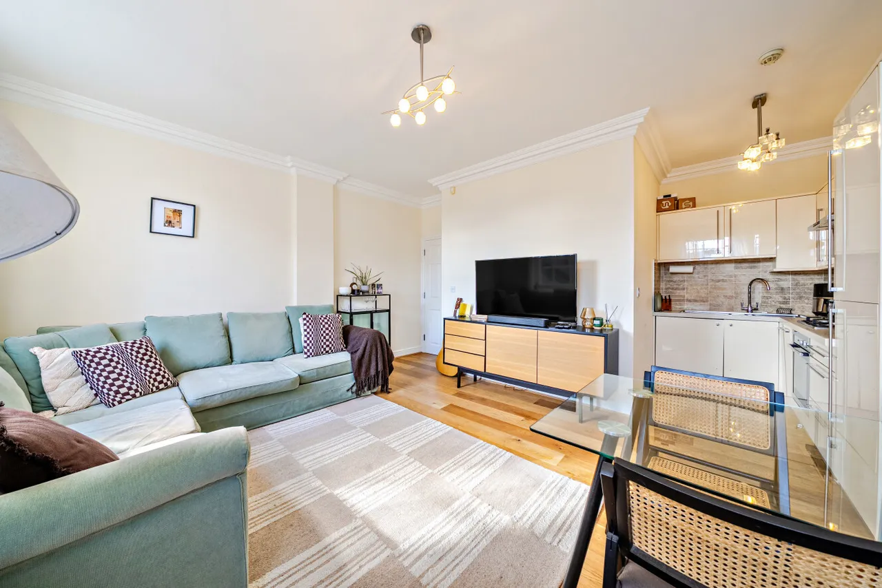 Clapham High Street, Clapham, SW4, photo 12