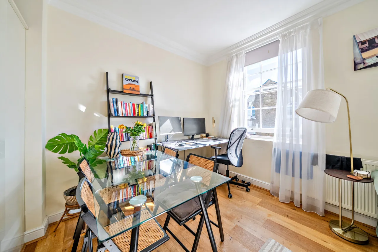 Clapham High Street, Clapham, SW4, photo 3