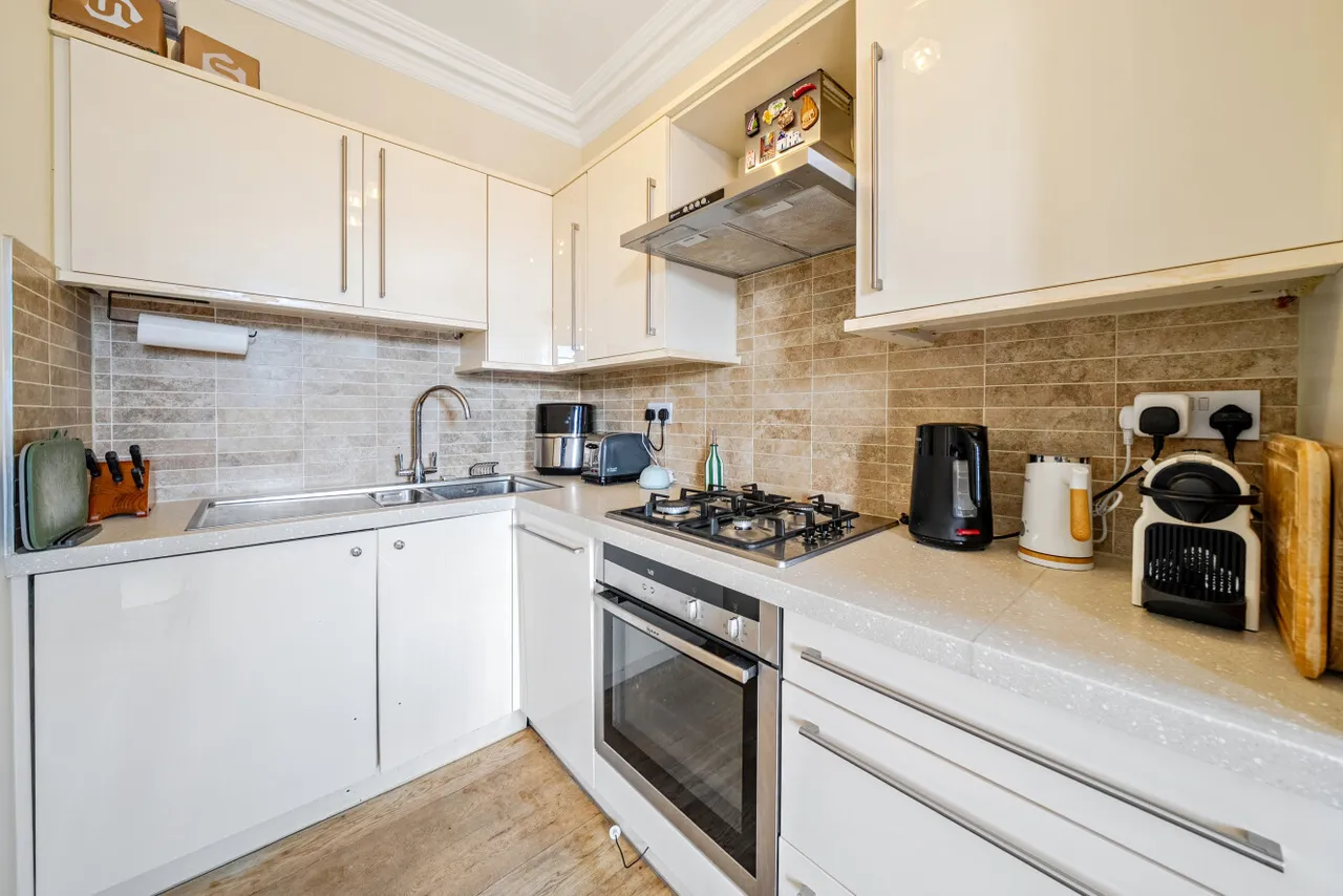 Clapham High Street, Clapham, SW4, photo 6