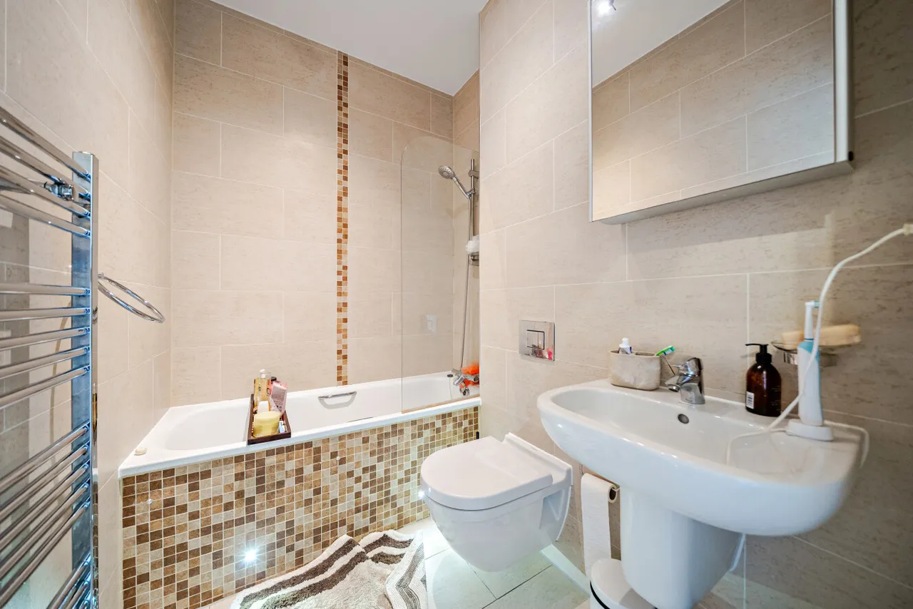 Clapham High Street, Clapham, SW4, photo 5