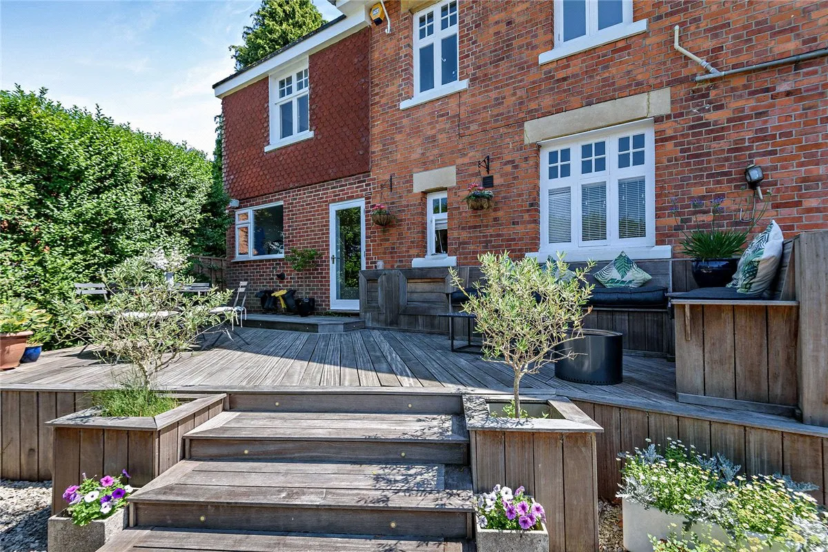 Andover Road, RG14, photo 30