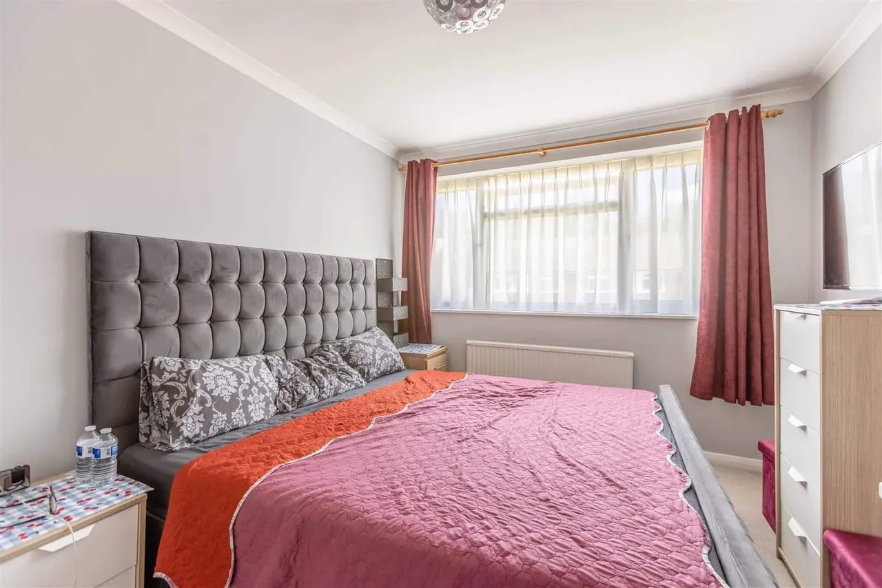 Priors Road, Windsor, SL4 4PD, photo 16