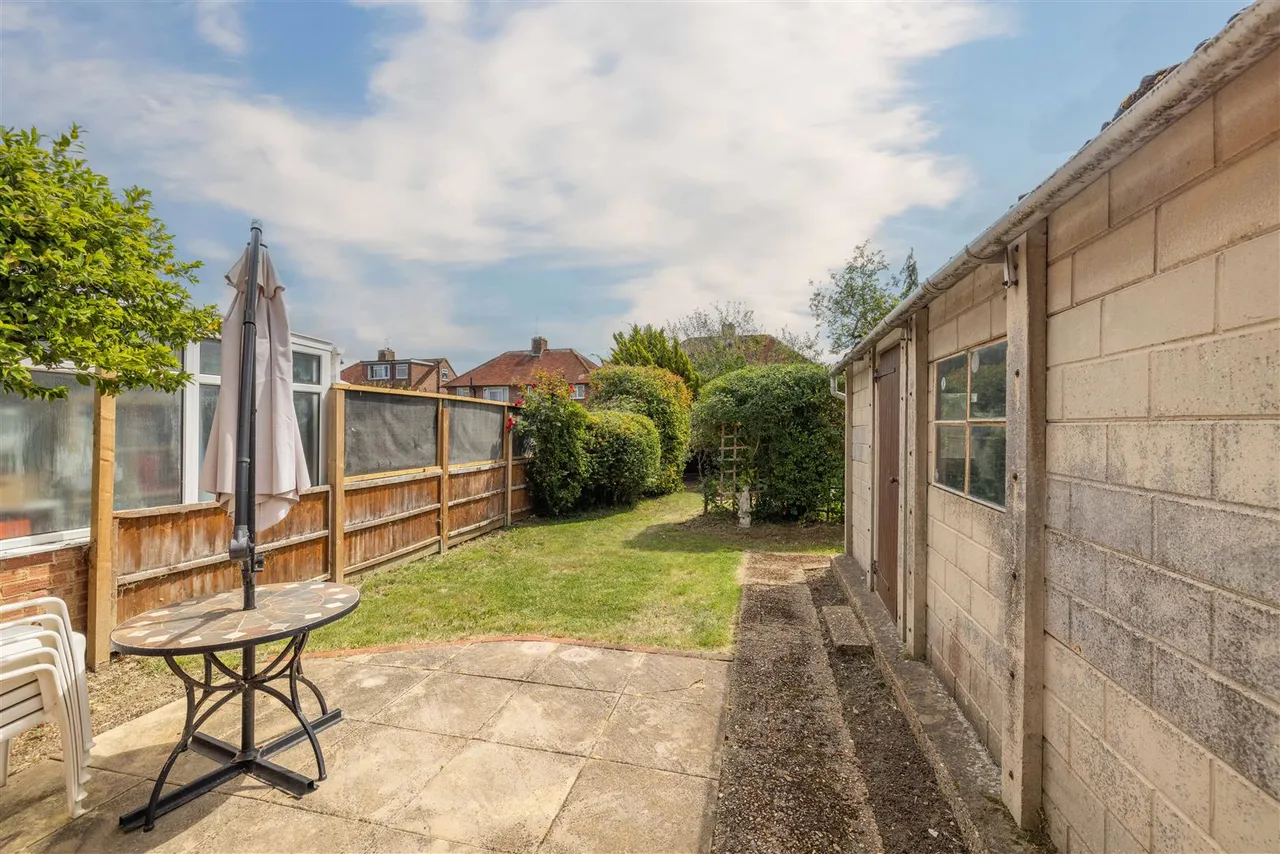 Priors Road, Windsor, SL4 4PD, photo 9