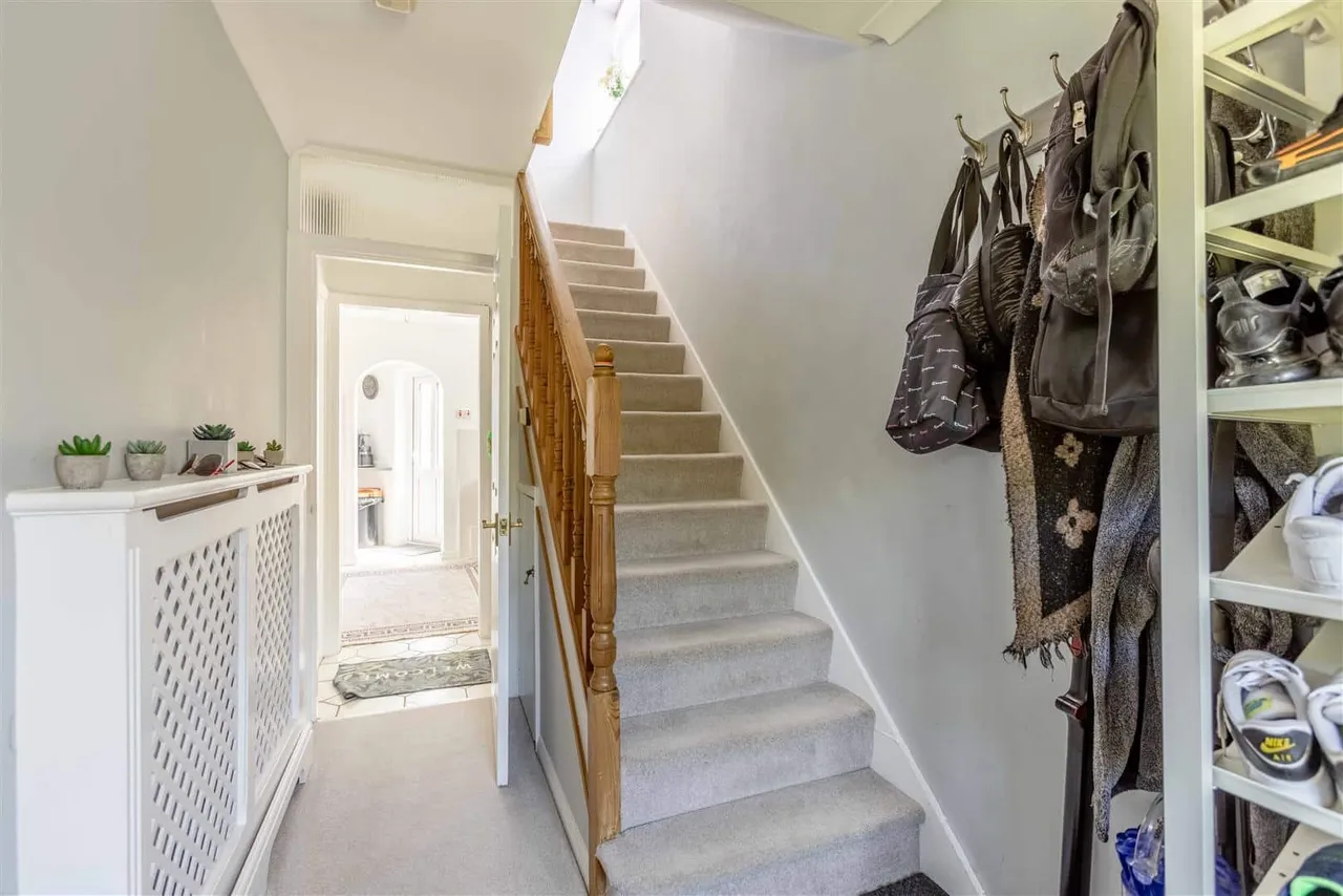 Priors Road, Windsor, SL4 4PD, photo 14