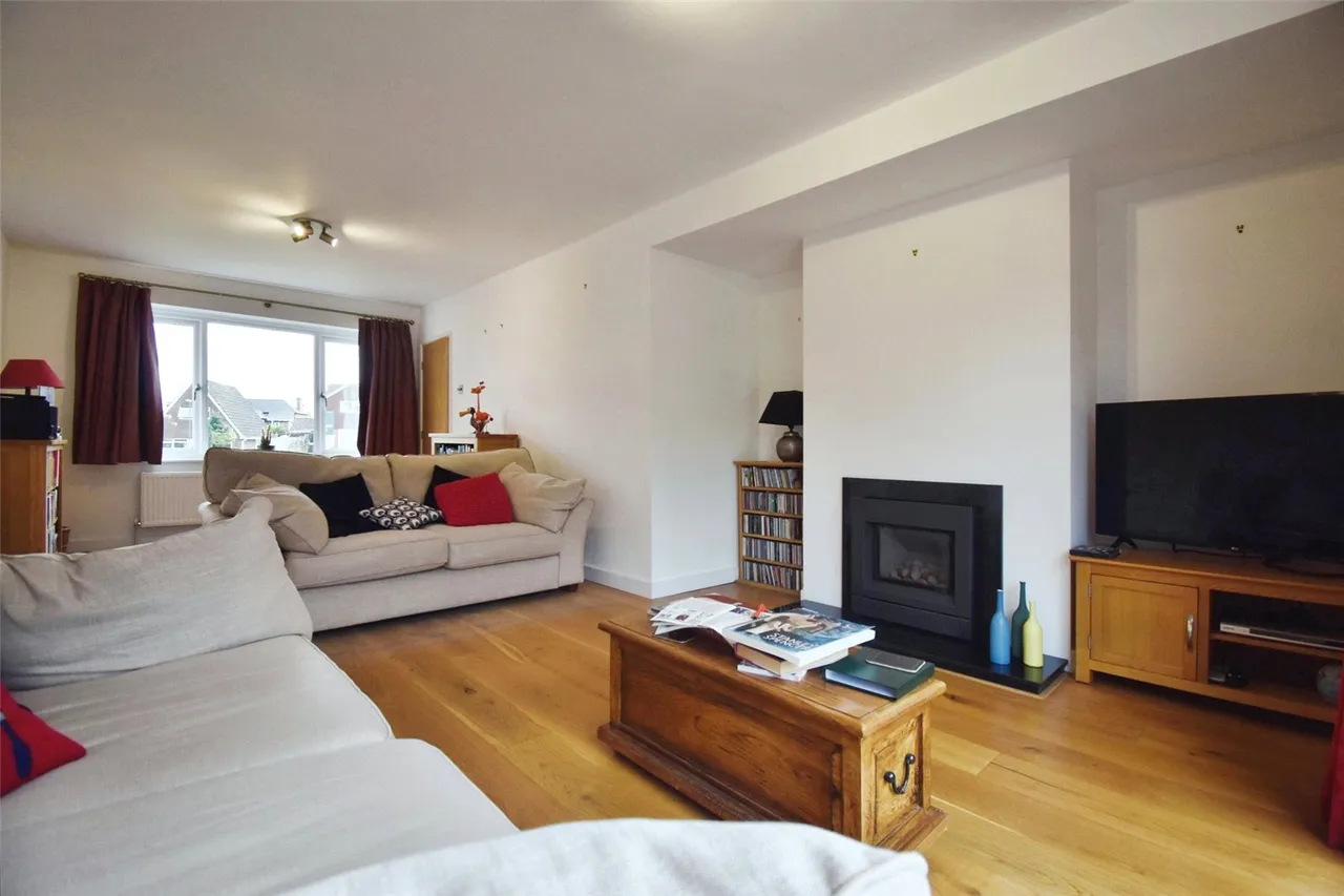 Willow Way, Farnham, Surrey, GU9 0NU, photo 16