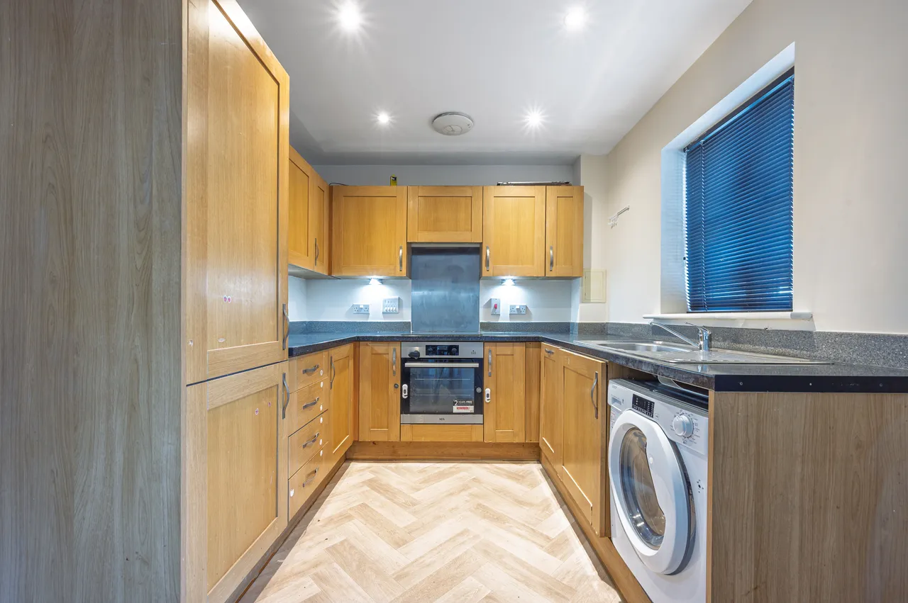 London, NW10, photo 3