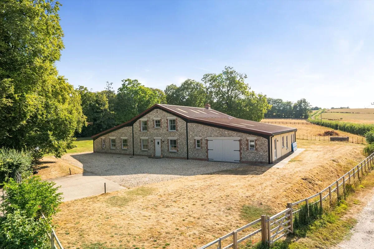 5 bed farm/estate for sale, Hollom Down, Lopcombe, SP5