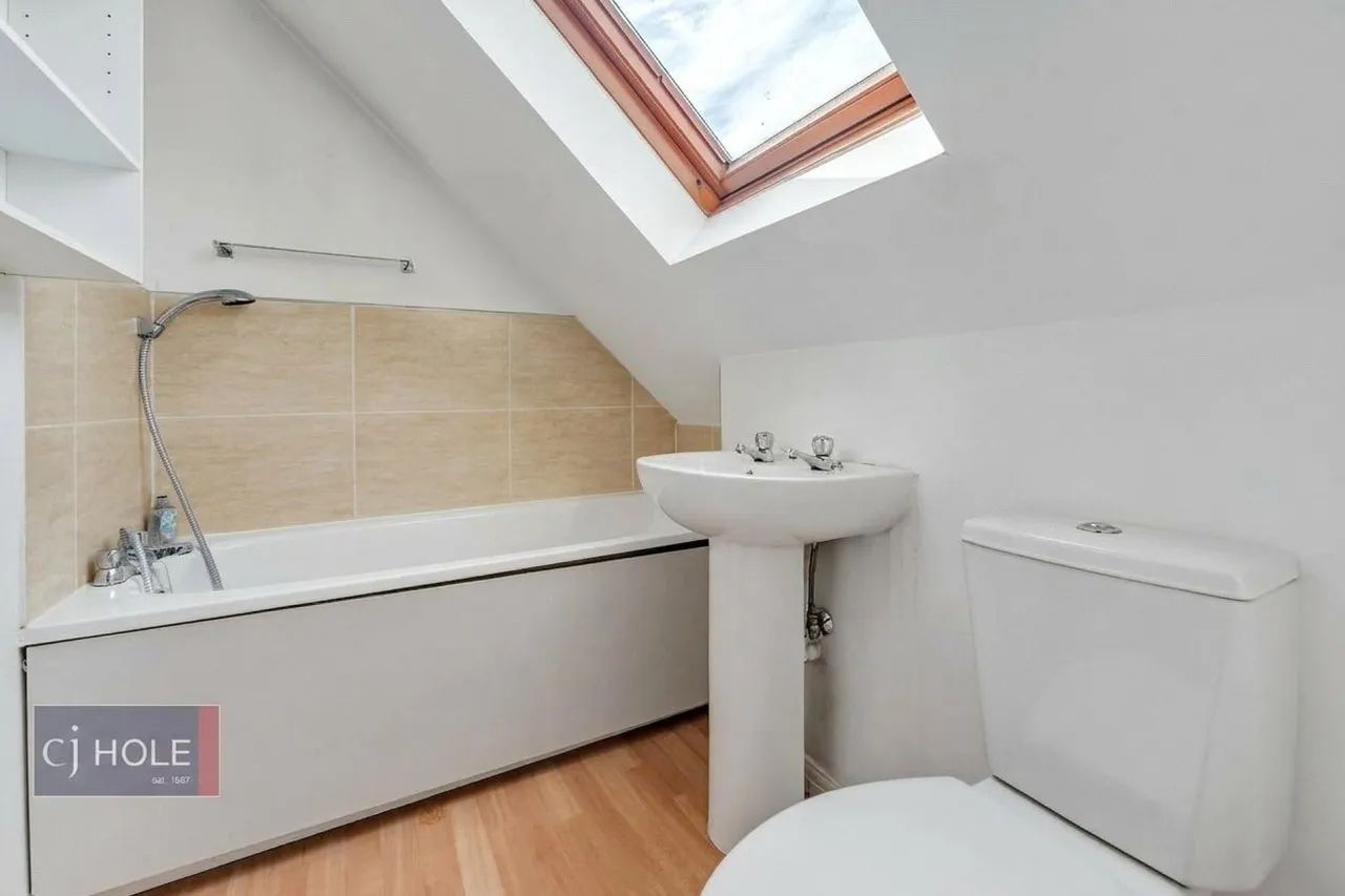 Westons Hill Drive, Emersons Green, BS16, photo 6